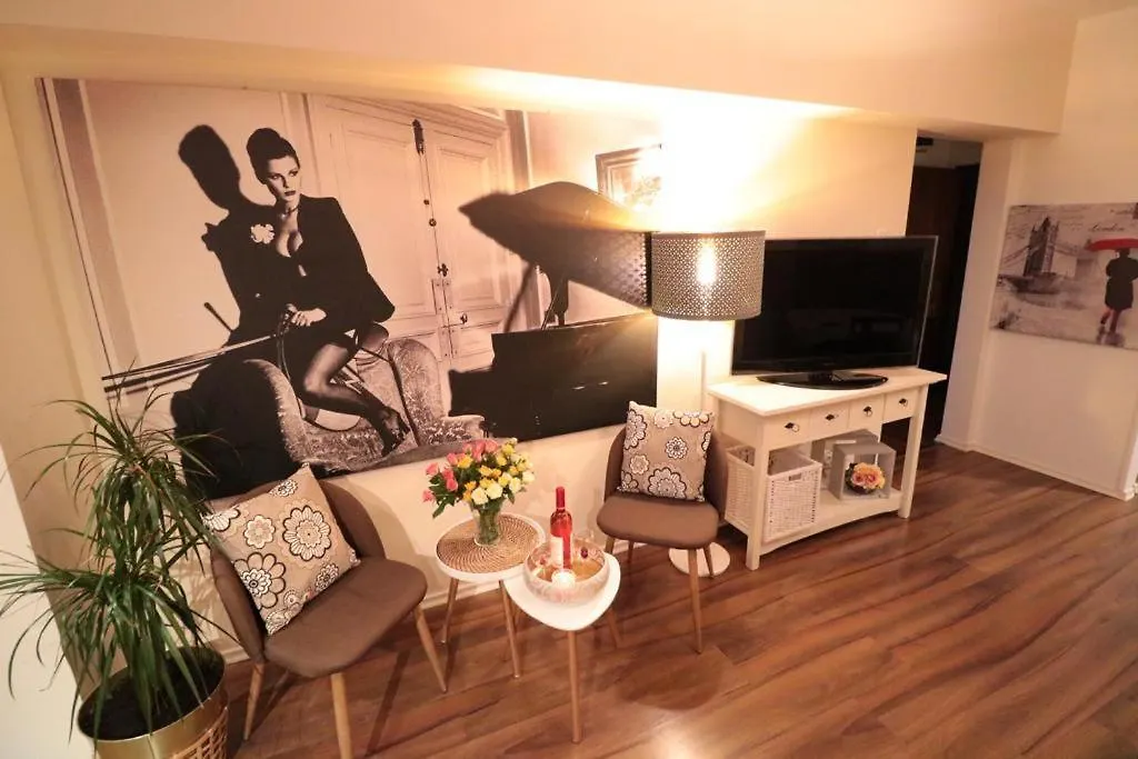 Eva Twin Apartments 부쿠레슈티